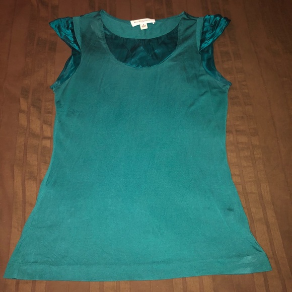 Banana Republic Silk Cap Sleeve Blouse/Tee - Picture 2 of 4